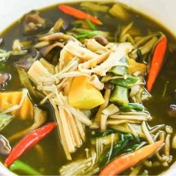 แกงเปอะหน่อไม้สด