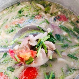 ต้มยำกับข้าว