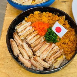 ข้าวหน้าก้ามปูม้า+ไข่ปูม้า🦀