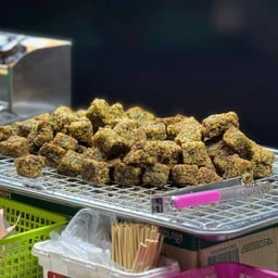 กุยช่ายทอดลูกเต๋า ถ้วยใหญ่