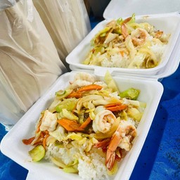 ผัดพริกหยวกราดข้าว