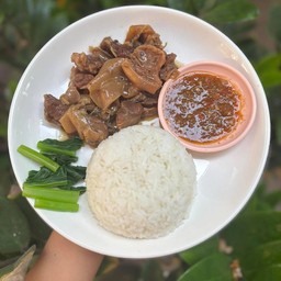 ข้าวหน้าหมูตุ๋น