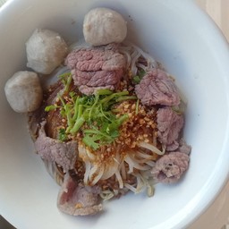 ฟ้าใสก๋วยเตี๋ยวแชมป์