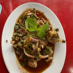 น้ำตกกระดูกอ่อน