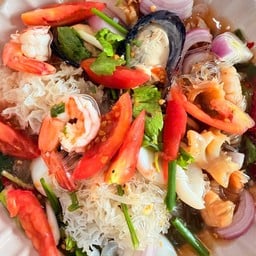 ยำวุ้นเส้นทะเล