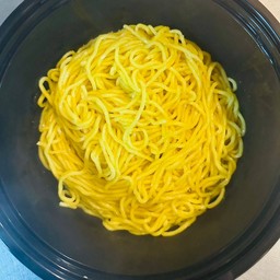 เส้นบะหมี่ลวก