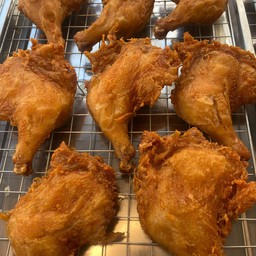 สะโพกไก่ใหญ่