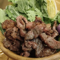 เนื้อติดมันแดดเดียว+ข้าวเหนียว+ผักสด+ปลาร้าสับ+น้ำจิ้มแจ่ว