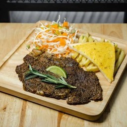 สเต็กเนื้อริบอายพริกไทยดำ