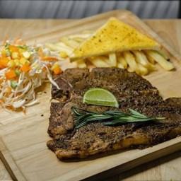 สเต็กเนื้อทีโบนพริกไทยดำ