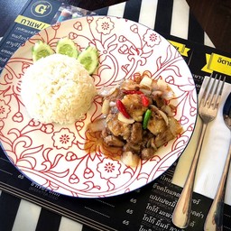 ข้าวหอมหมูสามชั้นผัดกะปิ