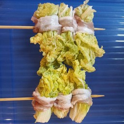 สามชั้นพันผักกาด