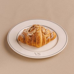 ALMOND CROISSANT