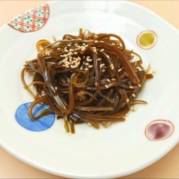 (197) สาหร่ายคอมบุเคี่ยว Konbu Tsukudani