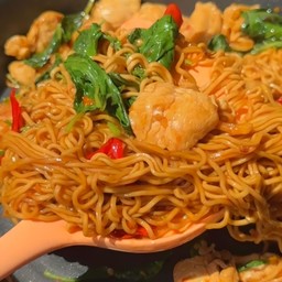 มาม่า #ผัดกระเพรา