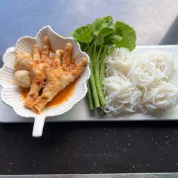 ขนมจีนบ้านหัวผักกาด