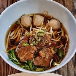 เกาเหลาเนื้อเปื่อย+ลูกชิ้น