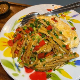 NEW ข้าวไข่ข้นฟองเต้าหู้คั่วพริกเกลือ