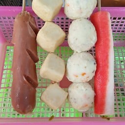 รมควัน,ปูอัด,ไก่สาหร่าย,เต้าหู้ปลา[ชุดยำ]