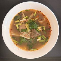 No110 ต้มแซ่บเครื่องในเนื้อ