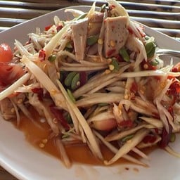ส้มตำแม่มด