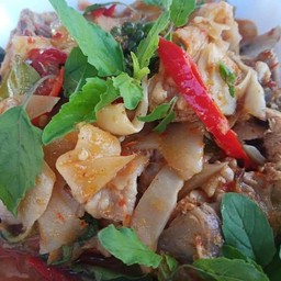 ข้าว+ผัดพริกแกงไก่หน่อไม้ ไข่ดาว