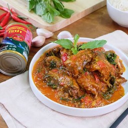 กระเพราปลากระป๋อง(ราดข้าว)