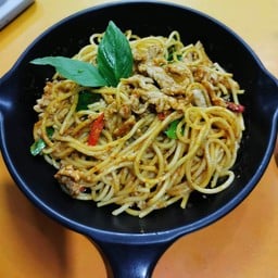 สปาเก็ตตี้ผัดซอสแพนง