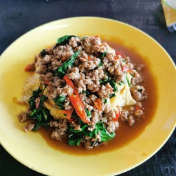 กะเพราไข่ข้น