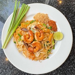 ผัดไทยโบราณกุ้งสด