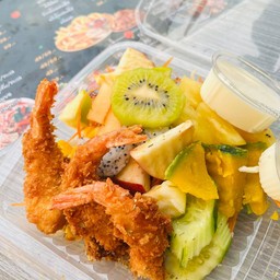 สลัดกุ้งทอด