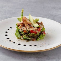 Young Salad with Sea Crab