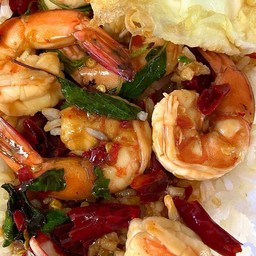 [อร่อยซ่ากับโค้ก] ข้าวกะเพรากุ้ง +  โค้ก ออริจินัล (ขวด)