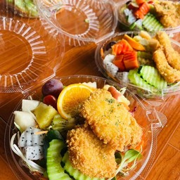 สลัดปลาดอลลี่ทอด