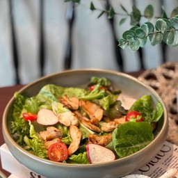 GRILLED CHICKEN SALAD