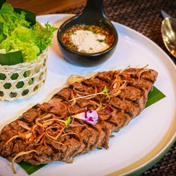 Grilled Steak Nam Jim Jeaw