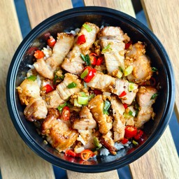 หมูกรอบคั่วพริกเกลือ