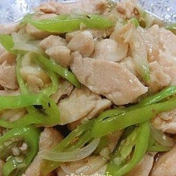 ผัดพริกหยวกกับข้าว