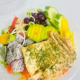 สลัดอกไก่ย่าง