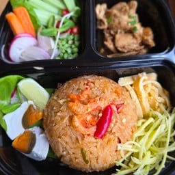 Naiyangbay  Restaurant  ในยางเบย์