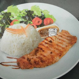 ข้าวหน้าสเต็กหมู