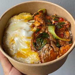 ข้าวราดกระเพราปลากระป๋อง+ไข่ขยี้