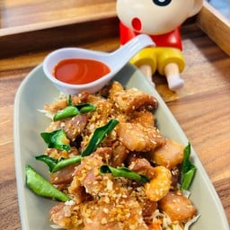 หมูสามชั้นทอดน้ำปลา