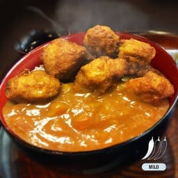 ข้าวหน้า แกงกะหรี่ไก่ทอด Japanese Curry with Karaage Fried Chicken Rice Bowl