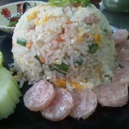 ข้าวผัดแหนม