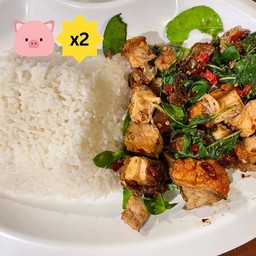 กะเพราหมูกรอบล้น (ใส่หมูกรอบ 2 เท่า!)