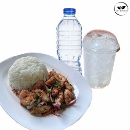 ข้าวยำไก่แซ่บ+น้ำดื่ม