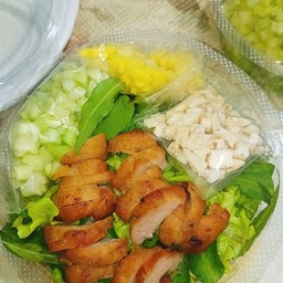 สลัดแหนมเนือง