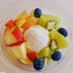 กรีกโยเกิร์ตผลไม้สด