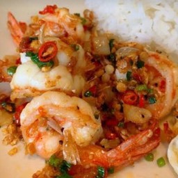 คั่วพริกเกลือ ราดข้าว